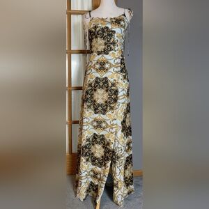 Elegant Gold and Black Patterned Maxi Dress